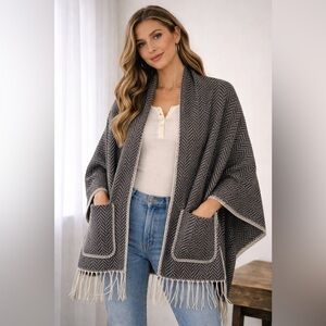 Pretty Persuasions Chevron Poncho/ Scraf